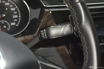  2016款途安L 1.4T自动豪华版280TSI 