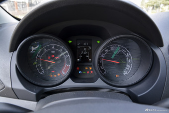 2016款名爵锐行1.5L自动风尚版