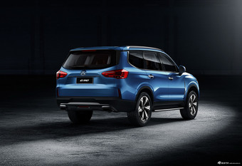 上汽大通D90官方图