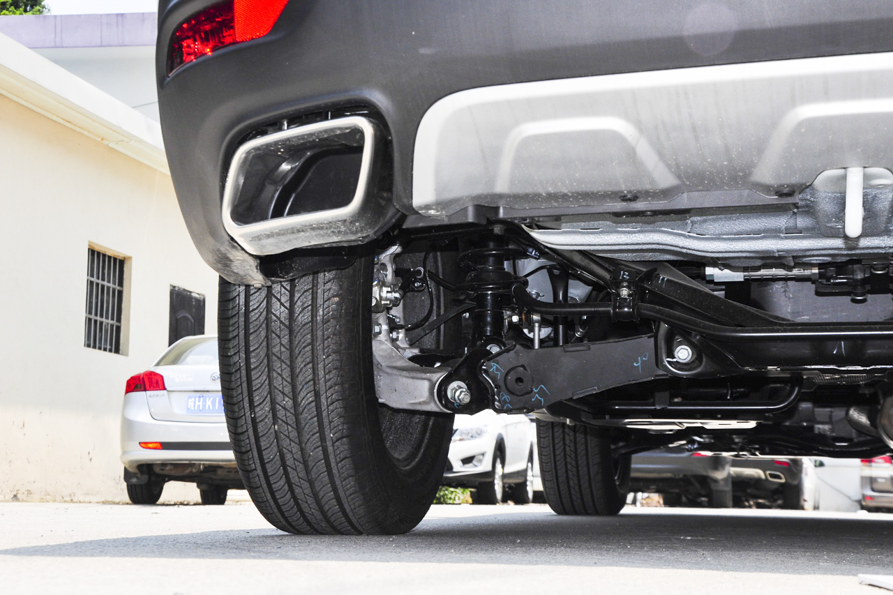 2016款东风风神AX7 2.3L自动智尊型