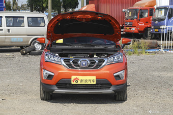 2016款长安CS15 1.5L自动豪华版图片