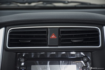 2015款利亚纳A6 1.4L手动三厢梦想型