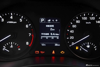 2016款现代悦纳 1.4L自动活力版SPORT