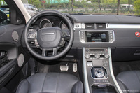 2016款揽胜极光2.0T自动SE智耀版 玉龙雪山白