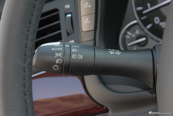 2017款英菲尼迪Q70L 2.5L自动悦享版