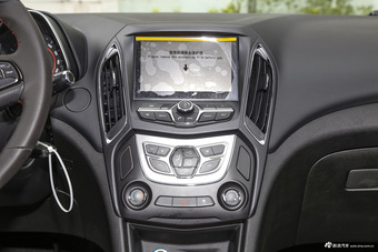 2016款艾瑞泽5 1.5L手动领锐版 秀色金