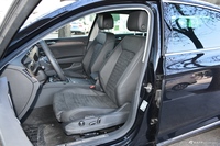 2019款迈腾2.0T自动330TSI DSG尊贵型