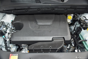 2016款宝骏730 1.5L手动超值版 7座