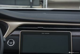 2019款传祺GS5 1.5T自动尊贵版270T