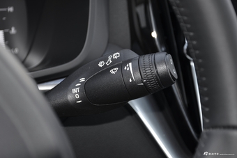 2018款沃尔沃XC60 2.0T自动T4智逸版