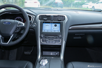 2018款蒙迪欧2.0T自动豪华型EcoBoost 200