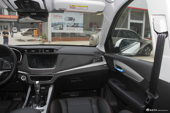 2018款SWM斯威G01 1.5T自动-傲up