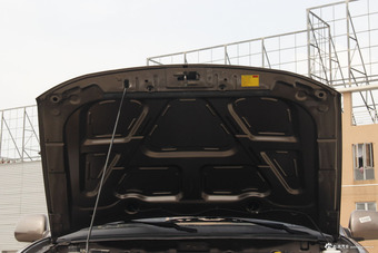 2016款神骐F30 1.5L手动舒适版长轴