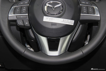 2016款马自达CX-4 2.0L自动两驱蓝天品位版