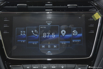 2017款长安欧尚A800 1.6L手动舒适型