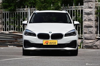 2018款宝马2系225i 2.0T自动尊享型M运动套装