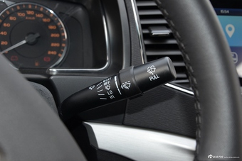 2017款吉利远景1.5L手动进取版  