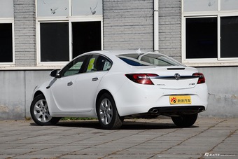 2015款君威 2.0L 精英时尚型