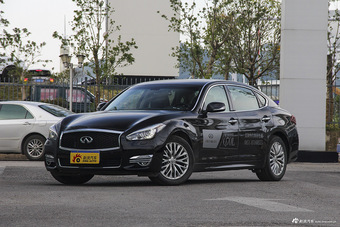 2015款英菲尼迪Q70L 2.5L悦享版