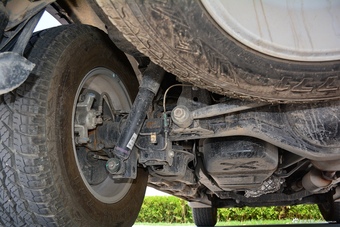 2016款驭胜S350 2.0T自动四驱汽油超豪华版5座