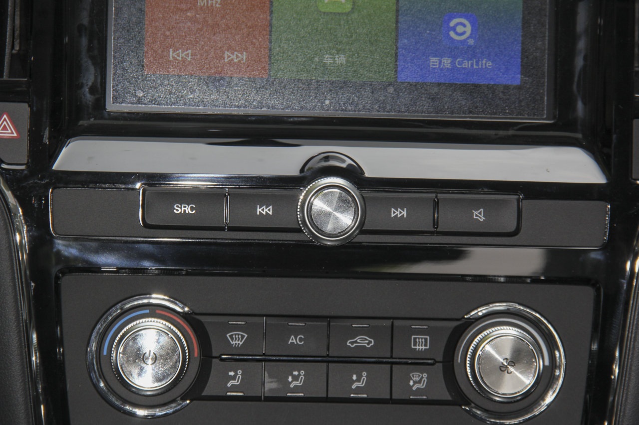 2018款荣威i6 1.5T自动旗舰版20T