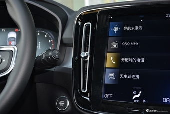 2019款沃尔沃XC40 2.0T四驱子夜亚马逊蓝T4