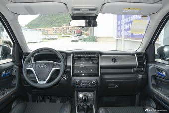 2018款长安欧尚X70A 1.5L手动豪华型图片