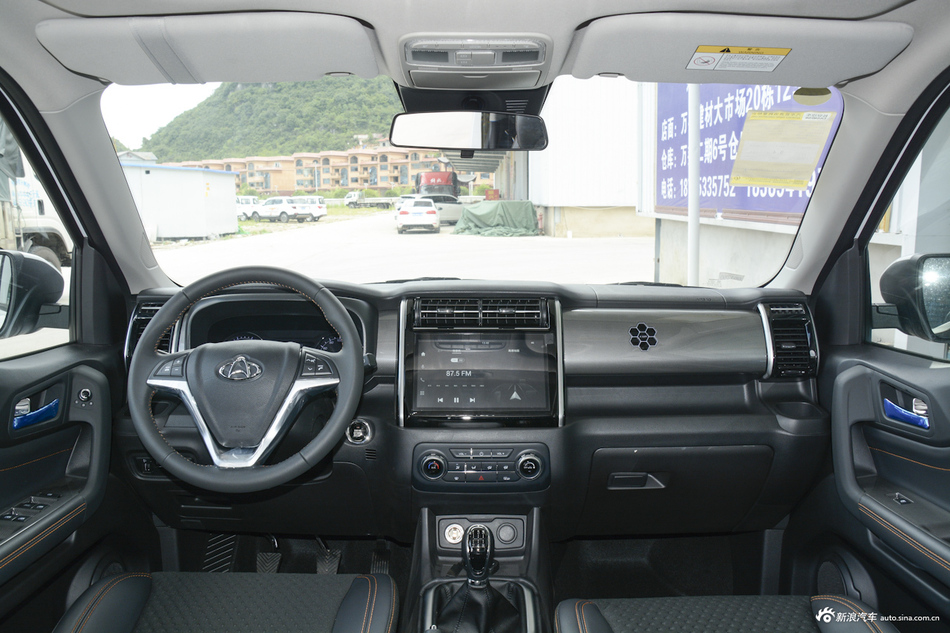 2018款欧尚X70A 1.5L手动豪华型