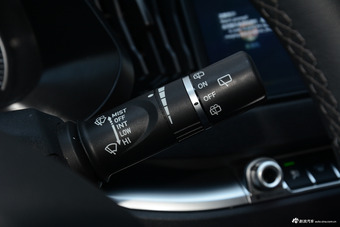 2017款哈弗H2s 1.5T自动精英型 红标