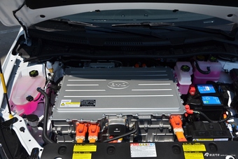 2017款比亚迪秦EV300精英型