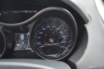 2017款海马S5强动力版1.5T手动尊贵型