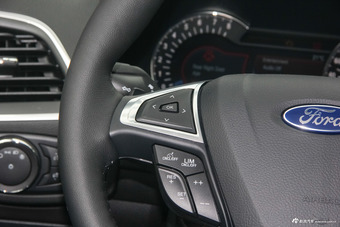 2018款锐界2.0T自动四驱尊锐型EcoBoost 245 7座