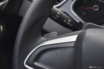 2017款宝骏310 1.5L自动时尚型