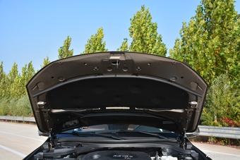 2017款哈弗H8 2.0T自动柴油两驱智享型