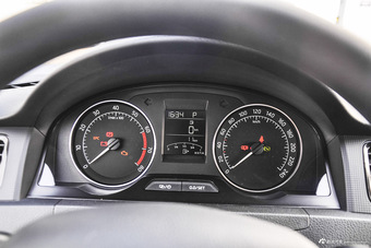 2016款昕动1.6L自动 改款 前行版