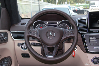 2018款奔驰GLE级 400 3.0T自动 4MATIC臻藏版