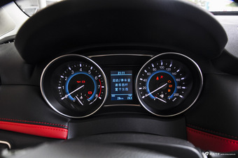 2016款哈弗H1 1.5L自动标准型蓝标改款 钛白