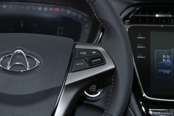 2017款欧尚1.5L手动标准型