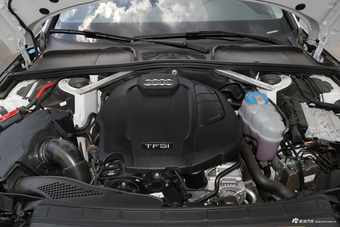 2017款奥迪A4 allroad 2.0T自动 45TFSI quattro运动型