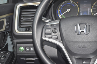 2017款思铂睿混动2.0L自动净驰版