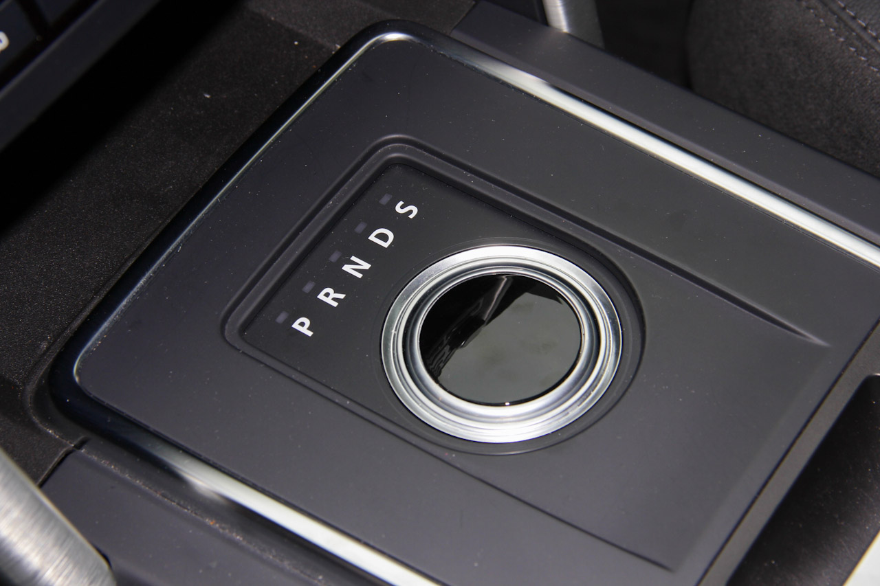 2016款发现神行2.0T自动HSE版