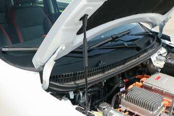 2018款江淮iEV6E运动版 豪华智享型