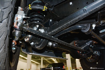 2016款卫士斯达泰克90 2.2L柴油68周年纪念版