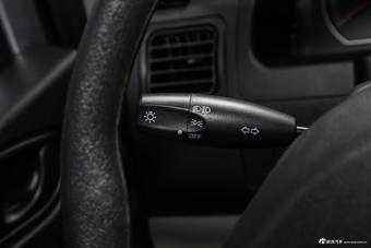 2016款菱智V3 1.5L手动标准型国五