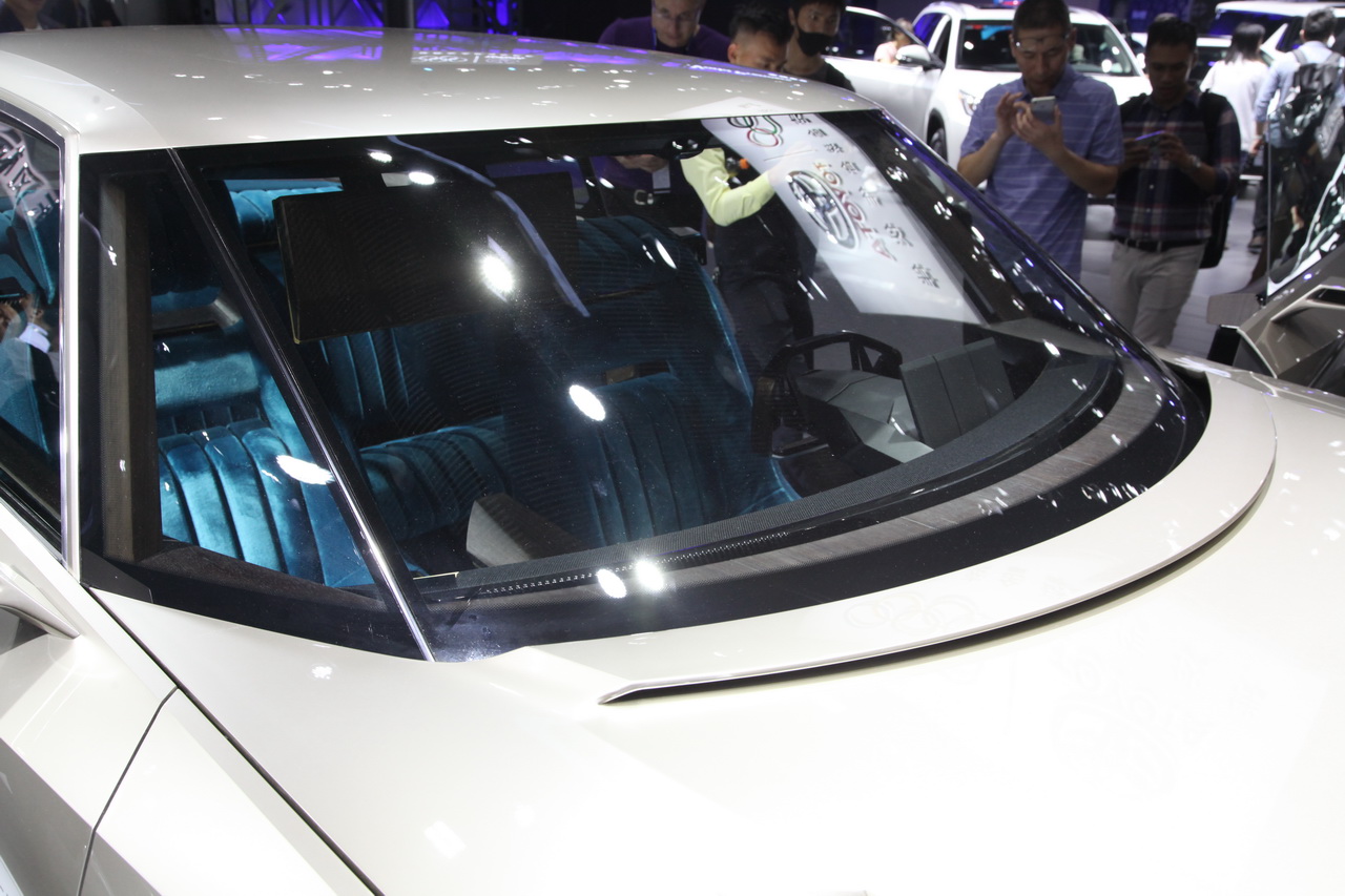 实拍：标致全新概念车E-legend亚洲首秀