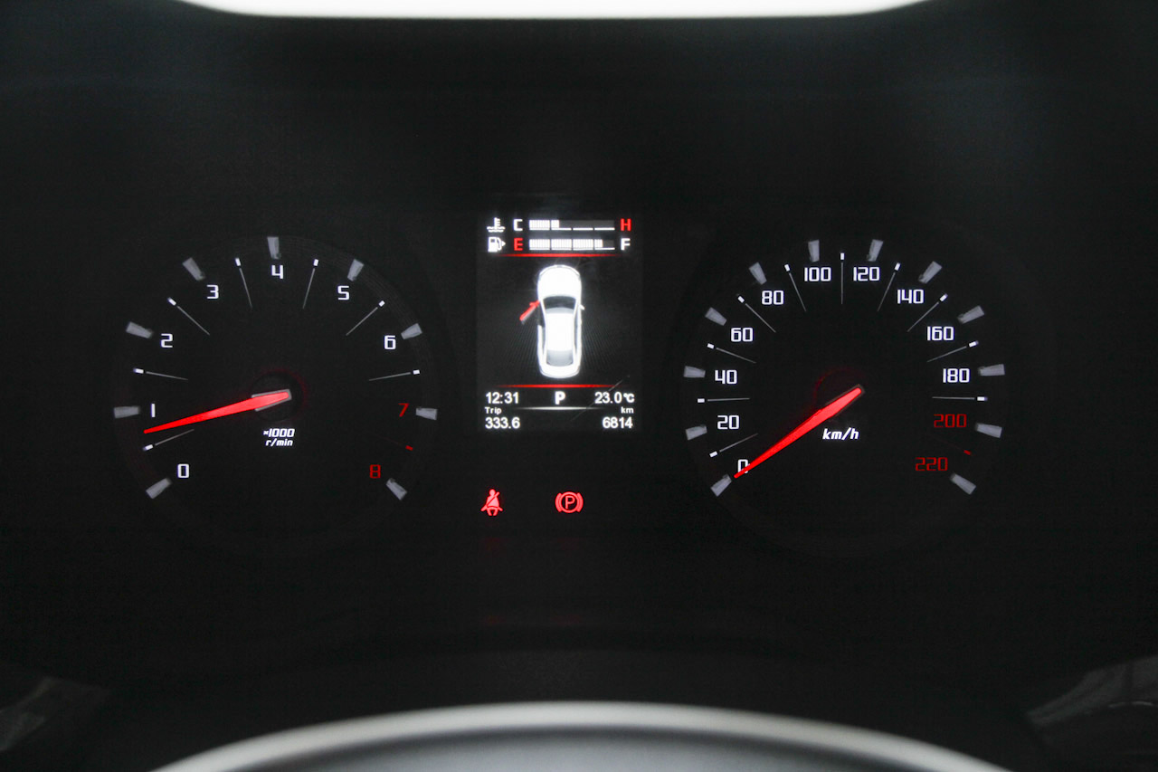 2016款传祺GA6 1.5T自动豪华版235T