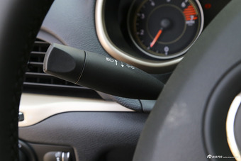 2017款自由光2.4L自动专业版智能包