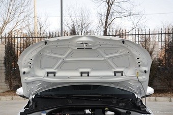 2017款全新爱丽舍1.6L手动时尚型