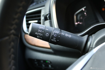 2017款CR-V 1.5T 240TURBO自动四驱尊耀版