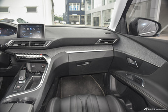 2017款标致4008 1.8T自动380THP豪华版